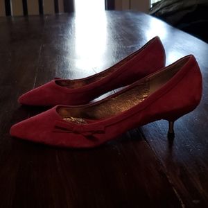 Pied Juste pink suede kitten heels